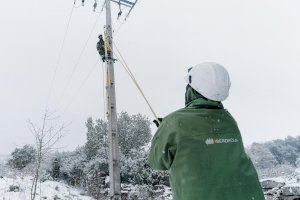 Iberdrola contrata a más 5.600 personas en el último año