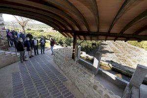 Sot de Ferrer abre al público el parque del Inchidor, la apuesta de la Diputación por la regeneración urbana con cerámica de Castellón