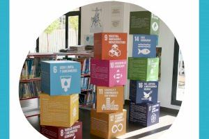 La Biblioteca de Adultos de Burjassot abre sus puertas a la exposición “Encajando los ODS”