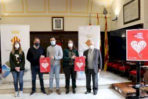 La delegación de Comercio y Mercados presenta la campaña ‘Quiérete mucho’ de San Valentín