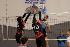 Los equipos del Xàtiva Voleibol de las ligas de plata españolas regresan sin puntuar de sus desplazamientos