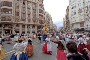 La imagen peregrina de la Virgen de los Desamparados visita la parroquia Santo Ángel Custodio de Valencia