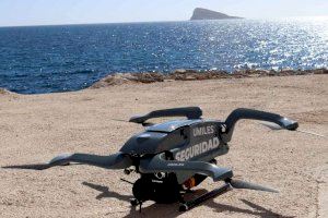 Benidorm acoge la presentación de un dron de última tecnología para el rescate en las playas