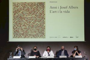 El IVAM muestra una de las exposiciones más potentes de esta temporada, ‘Anni y Josef Albers. El arte y la vida’