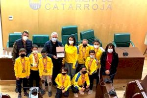 Catarroja continúa con los actos de reconocimiento a sus deportistas con la recepción del CD Sirenas