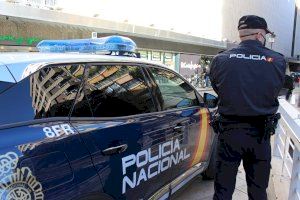 La Policía Nacional detiene a dos personas en Valencia tras hurtar carteras y efectuar reintegros con las tarjetas sustraídas