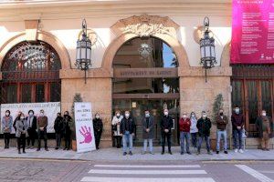 Sagunt guarda un minut de silenci en senyal de condemna i repulsa pels presumptes assassinats masclistes perpetrats a Toledo i Madrid