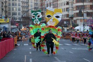 La Cavalcada del Ninot de València suspesa per la pluja se celebrarà aquest dissabte