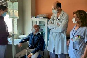 El Servicio de Nefrología del Hospital Dr. Balmis de Alicante cumple cuatro décadas de diálisis domiciliaria