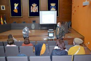 Servicios Sociales de Oropesa del Mar aborda la salud sexual con una charla-taller de Casda