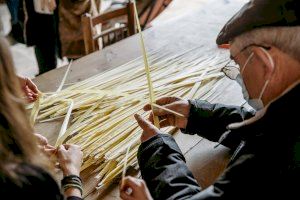 “Transmitir las tradiciones ilicitanas de generación en generación”