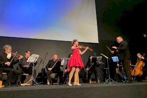 Unos 350 estudiantes de Secundaria asisten al Concierto de Primavera  del Coro y Orquesta de Cámara de la  UNED en el Centro de Congresos