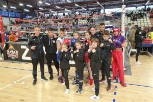 El Club Esportiu Yoko-Kan d'Almussafes arrasa en l'autonòmic de kick-boxing