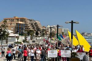 Vecinos de Oropesa alzan la voz: “Costas actúa, las playas no son tuyas”