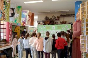 “Si el món vols millorar, amb les tres RRR hauràs de practicar”: l’equip d’Educació Ambiental estrena eslògan i logotip per a la seua tasca de conscienciació a la Vall d’Albaida