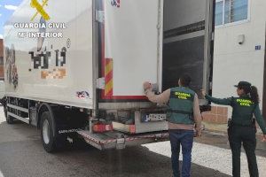 La Guardia Civil recupera casi 800 kilogramos de mejillones robados en Beniparrell