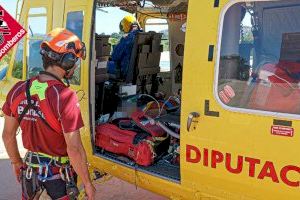 Rescatan a un senderista que había caído en una cala de Alicante