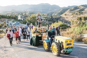 Las ermitas valencianas celebran el día de San Isidro, patrón de los agricultores