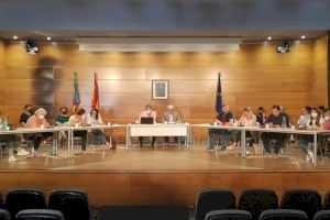 El ple d'Altea aprova l'ordenança d'ocupació de la via publica que regula l'ús de terrasses i vetlladors