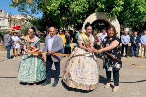 Ruth Sanz destaca la qualitat de la cirera de la Salzadella en la inauguració de la Fira després de dos anys d'aturada per la pandèmia