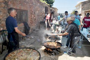 Mas de Flors celebra sus fiestas con un multitudinario concurso de paellas