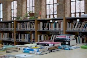 Les biblioteques municipals de València amplien els seus fons bibliogràfics amb novetats literàries dirigides a tots els públics