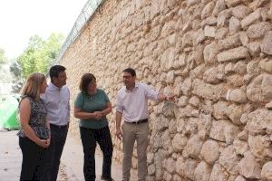 Les obres de la Glorieta trauen a la llum un històric mur de pedra de la primera meitat del SXIX