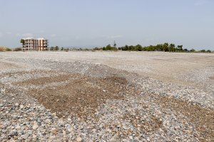 Comença l'actuació per a anivellar la línia de costa de les platges d'Almardà, Corinto i Malva-rosa