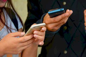 Alerten d'una onada de SMS fraudulents