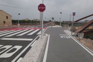 Obras Públicas pone en servicio la pasarela ciclopeatonal sobre el barranco del Carraixet que une Alboraya y Almàssera