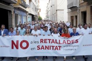 Ontinyent anuncia més mobilitzacions si Sanitat manté el tancament de medicina interna