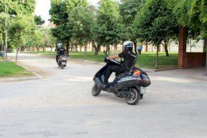 Detingut després de gravar a una dona en el bany del seu domicili a València