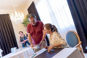 Teresa Viejo ha presentado en el Festival de Cine de l’Alfàs su libro sobre ‘La curiosidad’