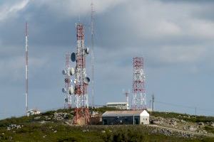 Mulet: “El Gobierno puede empezar por ahorrar energía en todo el territorio promoviendo el cambio de tecnología en la distribución de radio”