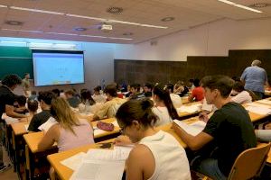 El 87, 86% de los estudiantes valencianos superan la Prueba Extraordinaria de Acceso a la Universidad