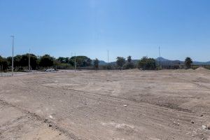 Gandia habilita dos nous pàrquings públics i gratuïts a la platja