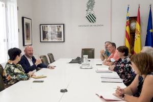 La Diputació i l'AVL es reunixen per a abordar noves col·laboracions