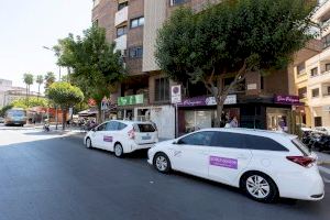 Gandia aumenta el servicio de taxis para cubrir la demanda de verano y de acontecimientos festivos