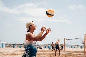 La fiesta del vóley playa cobra vida en el XII Open La Malva de BeachBol Valencia