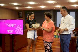 Onda homenajea a Lucía Julve, campeona de Europa de balonmano con las Guerreras promesas