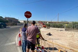 Las obras de la rotonda de la Avenida Orihuela de Aspe avanzan a buen ritmo