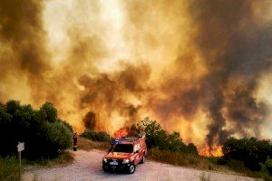 L'incendi de la Vall d'Ebo afronta el seu quart dia amb un empitjorament del temps