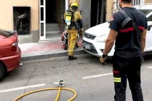 Incendio en el cuadro de contadores de una vivienda en Guardamar del Segura