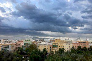 Sábado con previsión de tormenta y máximas en descenso en la Comunitat Valenciana