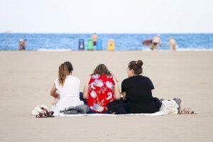 Temperaturas en descenso y tormentas este domingo en la Comunitat Valenciana