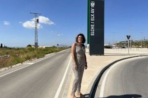 Eva Crisol: "A muchos les sale más rentable coger el AVE en Alicante en lugar de en Elche”