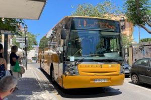 El Bus de Paterna lleva a más de 10.000 viajeros/as hasta la playa durante este verano