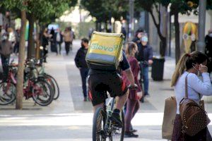 Treballe multa a Glovo amb 79 milions i regularitza a més de 2.200 treballadors a València