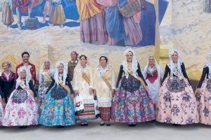 Petrer participa con traje regional en las Fallas de Elda