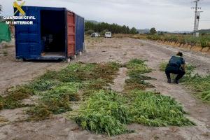 Cuatro detenidos tras un vuelco de droga frustrado en Salinas